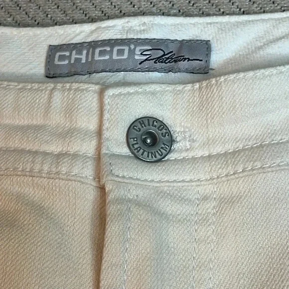 Chico’s Platinum Denim Quartz Original Fit Ombré Jeans, 16 short - Picture 8 of 15